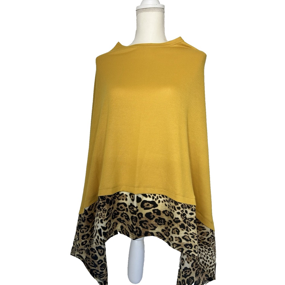 New with Tags STYLINE Women's Soft  Mobwife‎ Animal Print and Gold  Poncho Shawl